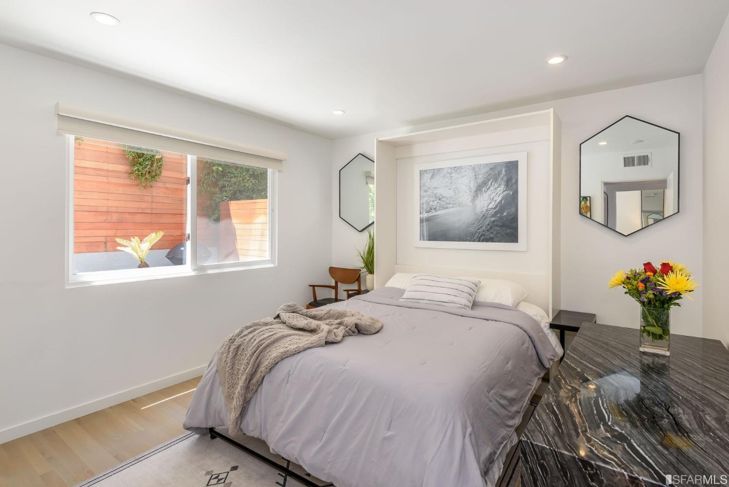 49 Seward Street Unit: 1