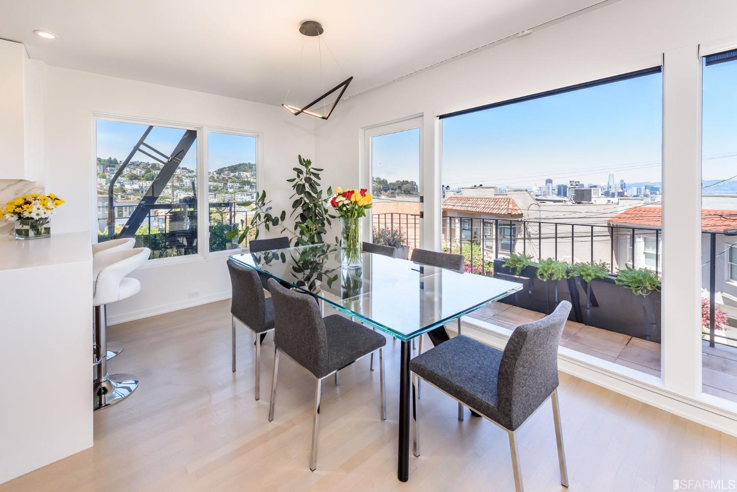 49 Seward Street Unit: 1