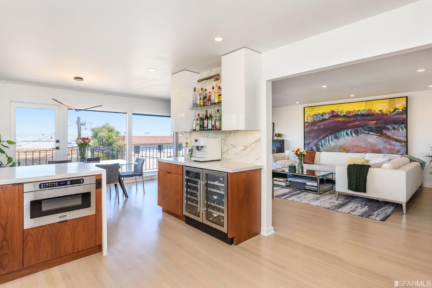 49 Seward Street Unit: 1