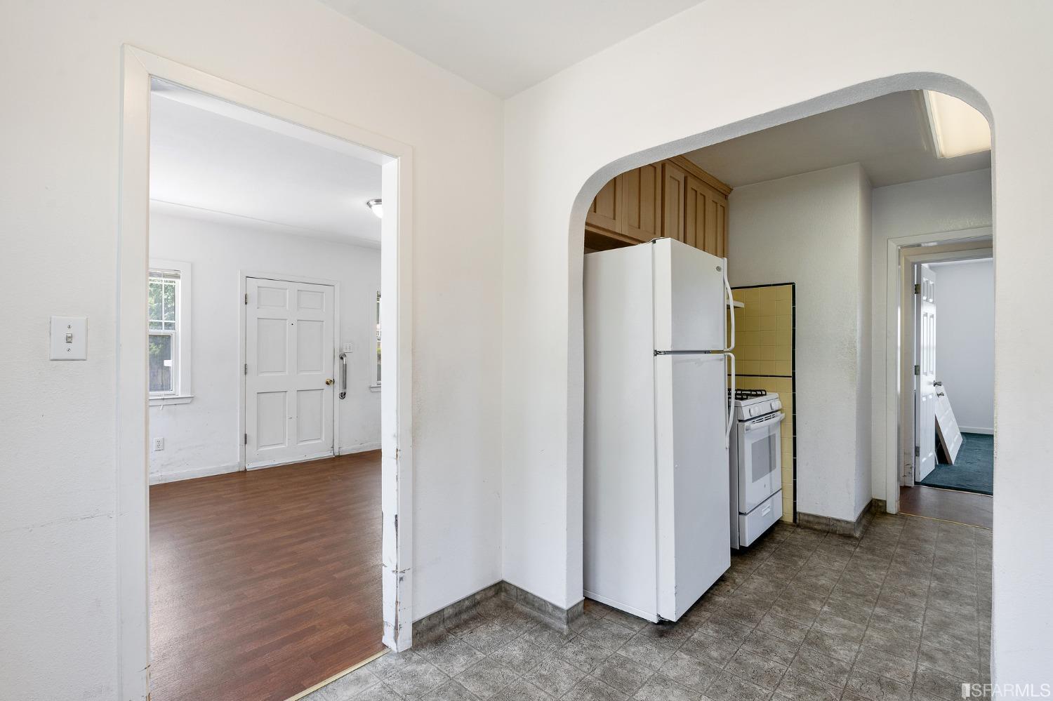 360 E Saint John Street