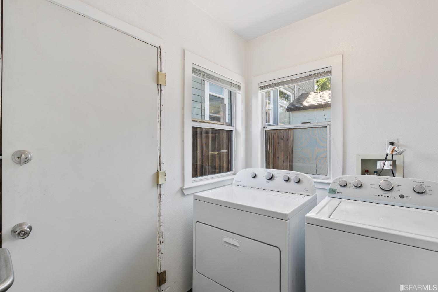 360 E Saint John Street