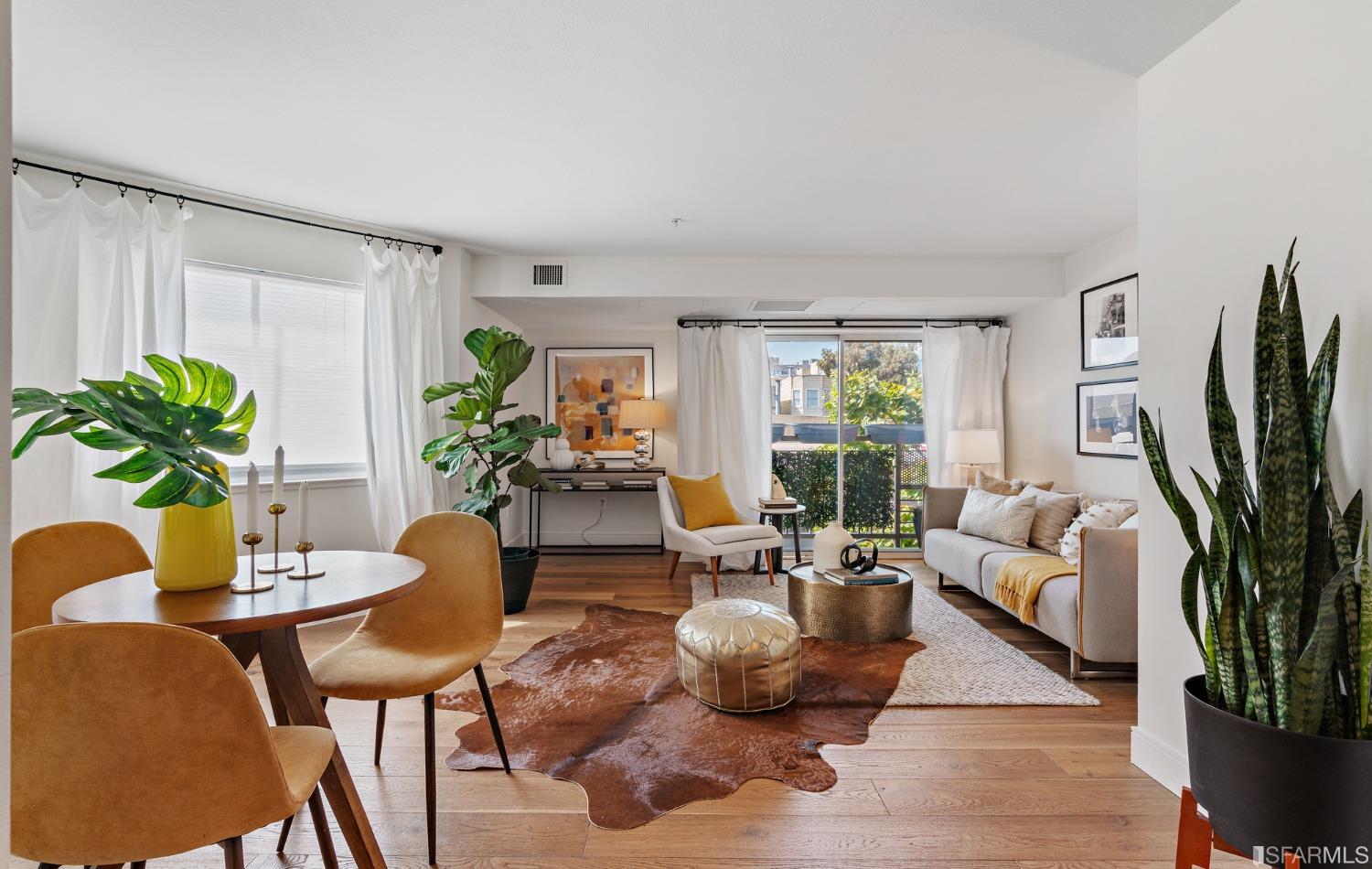 135 Valencia Street Unit: A307