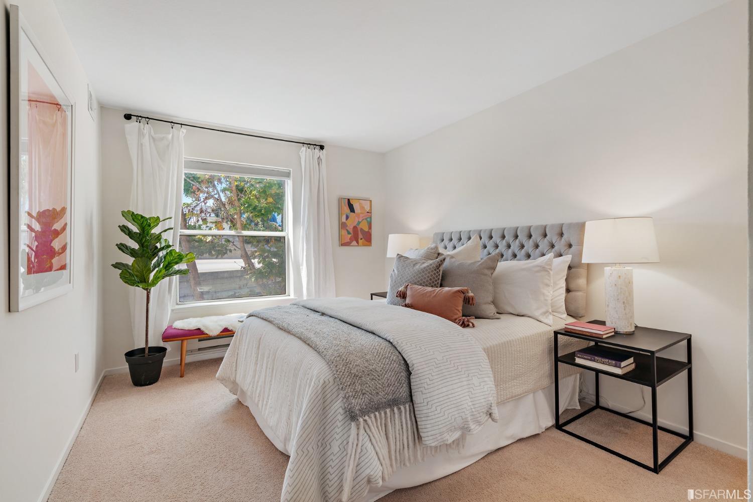 135 Valencia Street Unit: A307