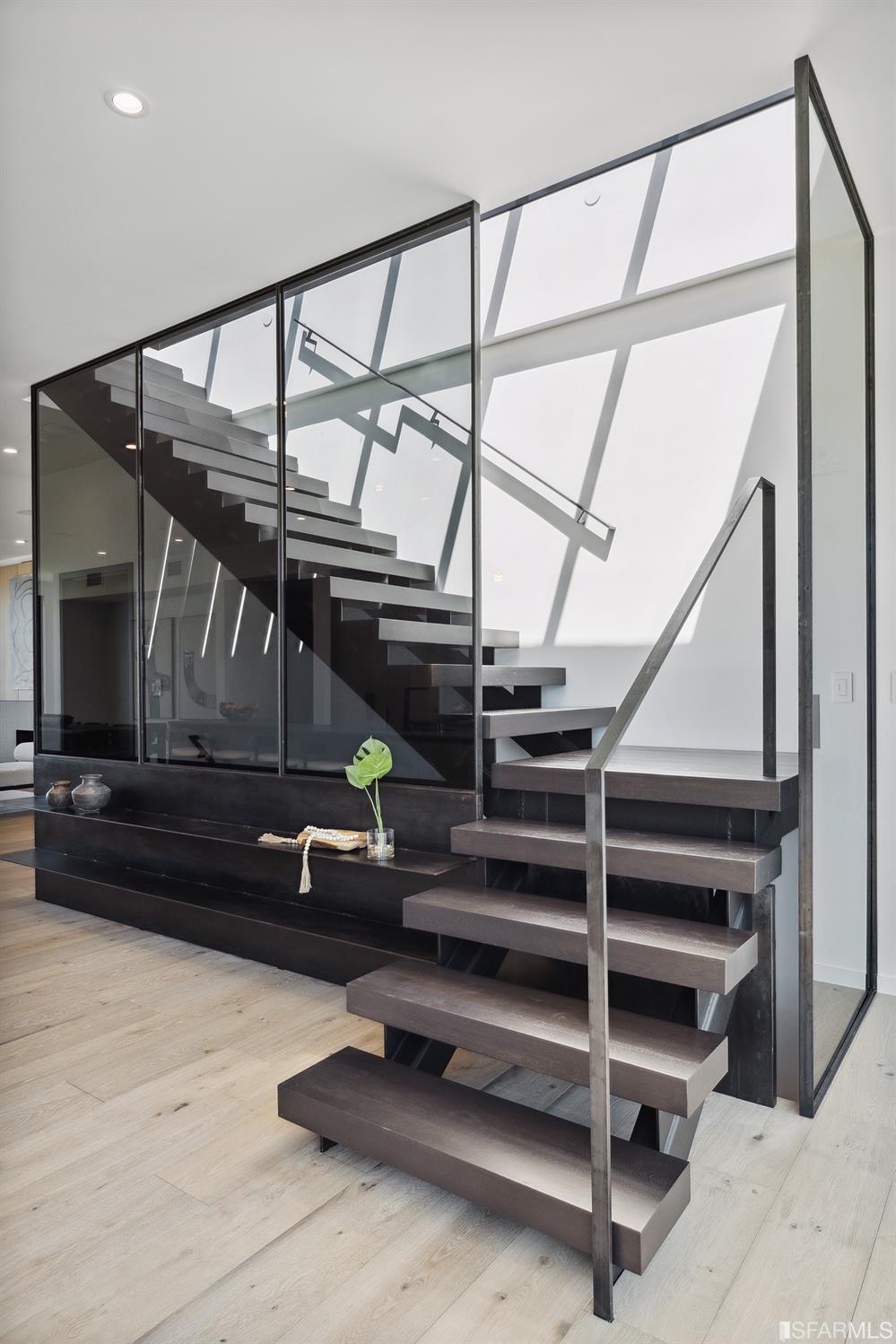 1452 Broadway Unit: PH