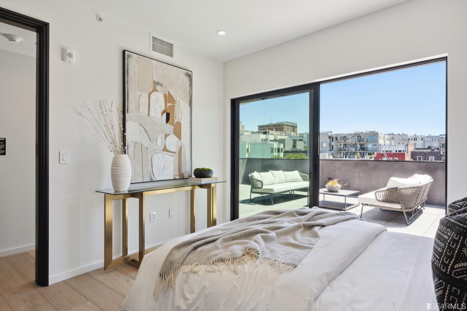 1452 Broadway Unit: PH