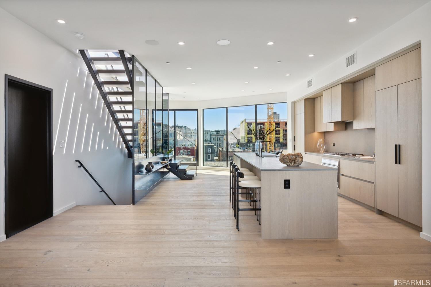 1452 Broadway Unit: PH