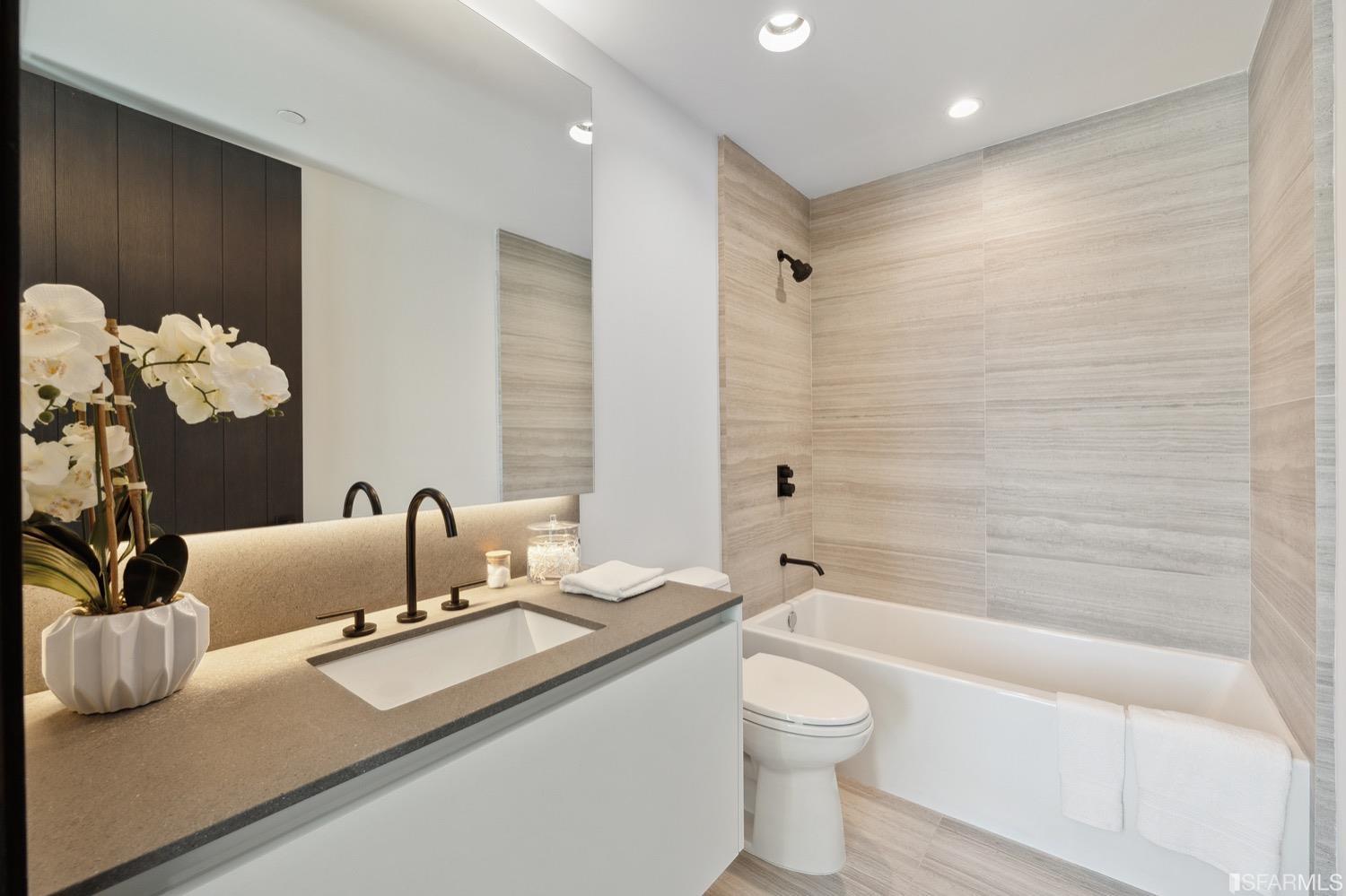 1452 Broadway Unit: PH