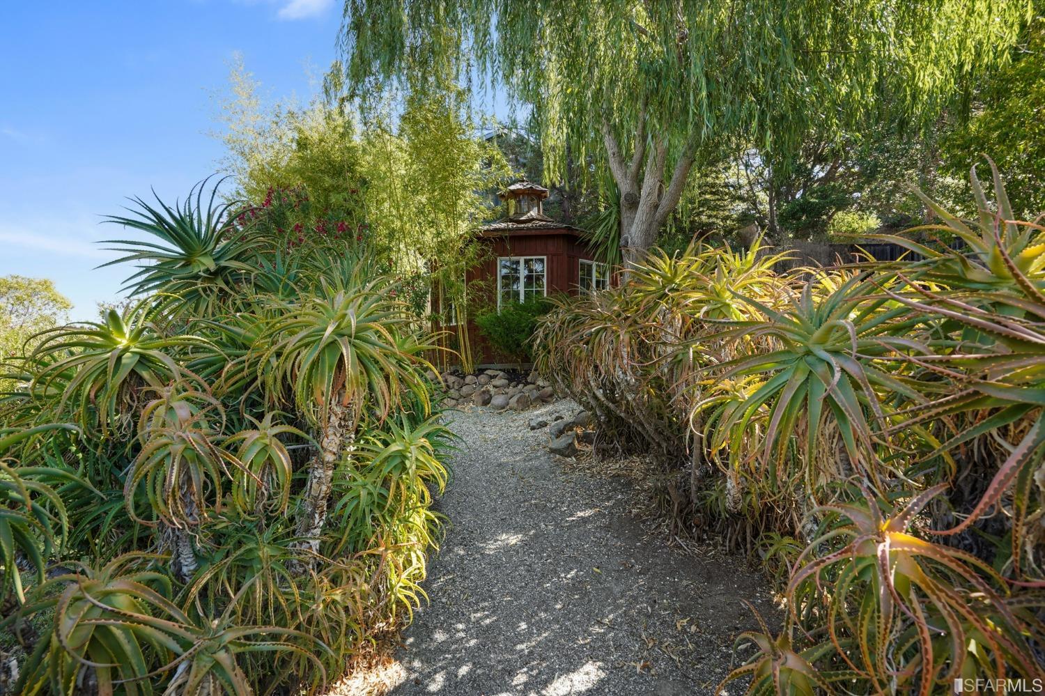 901 Harbor View Drive