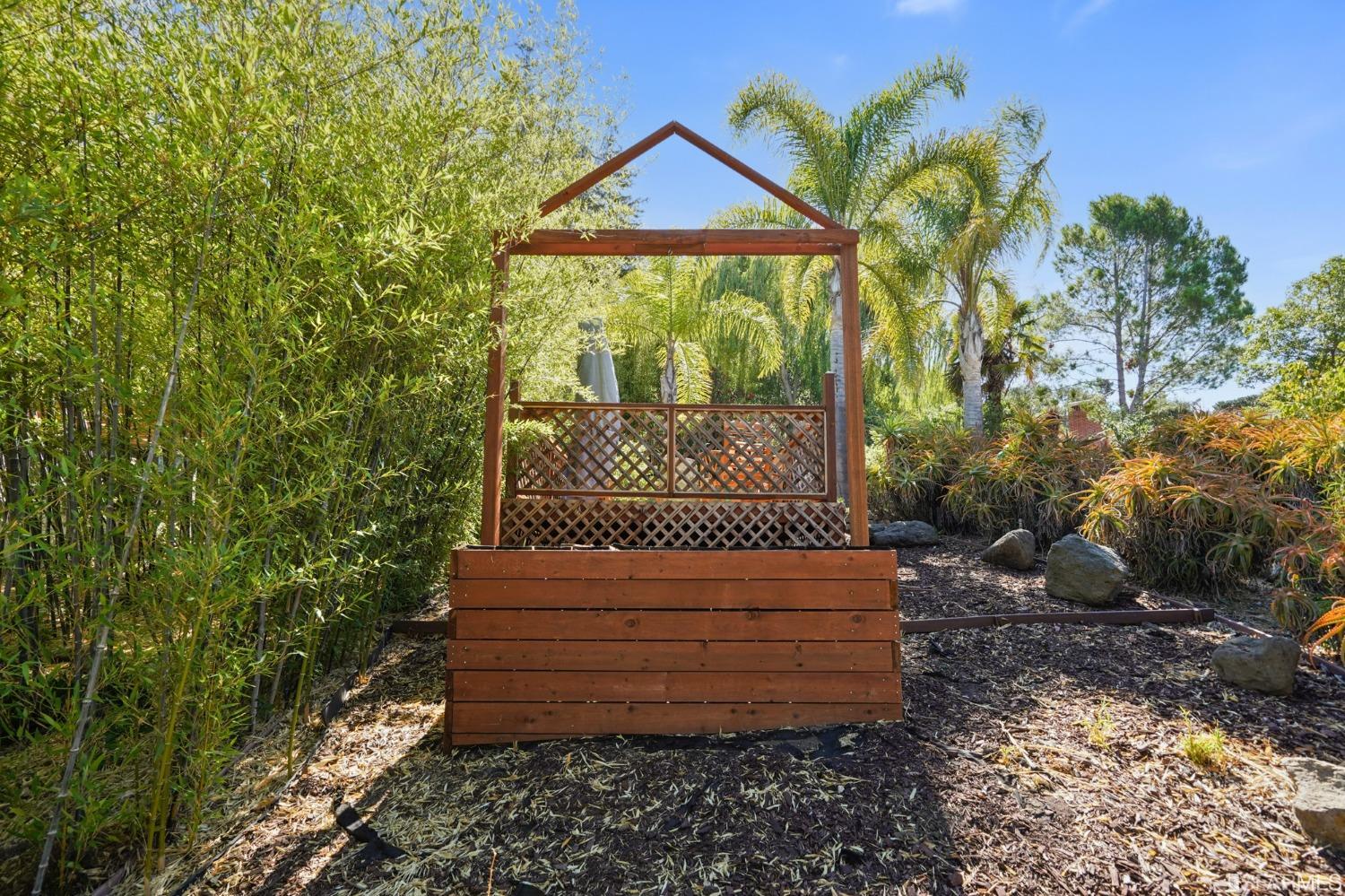 901 Harbor View Drive