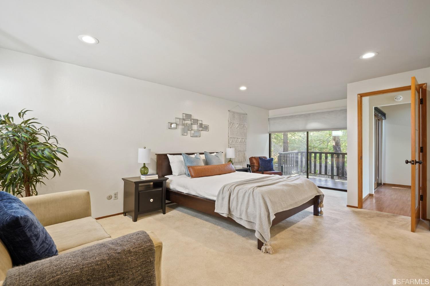 901 Harbor View Drive