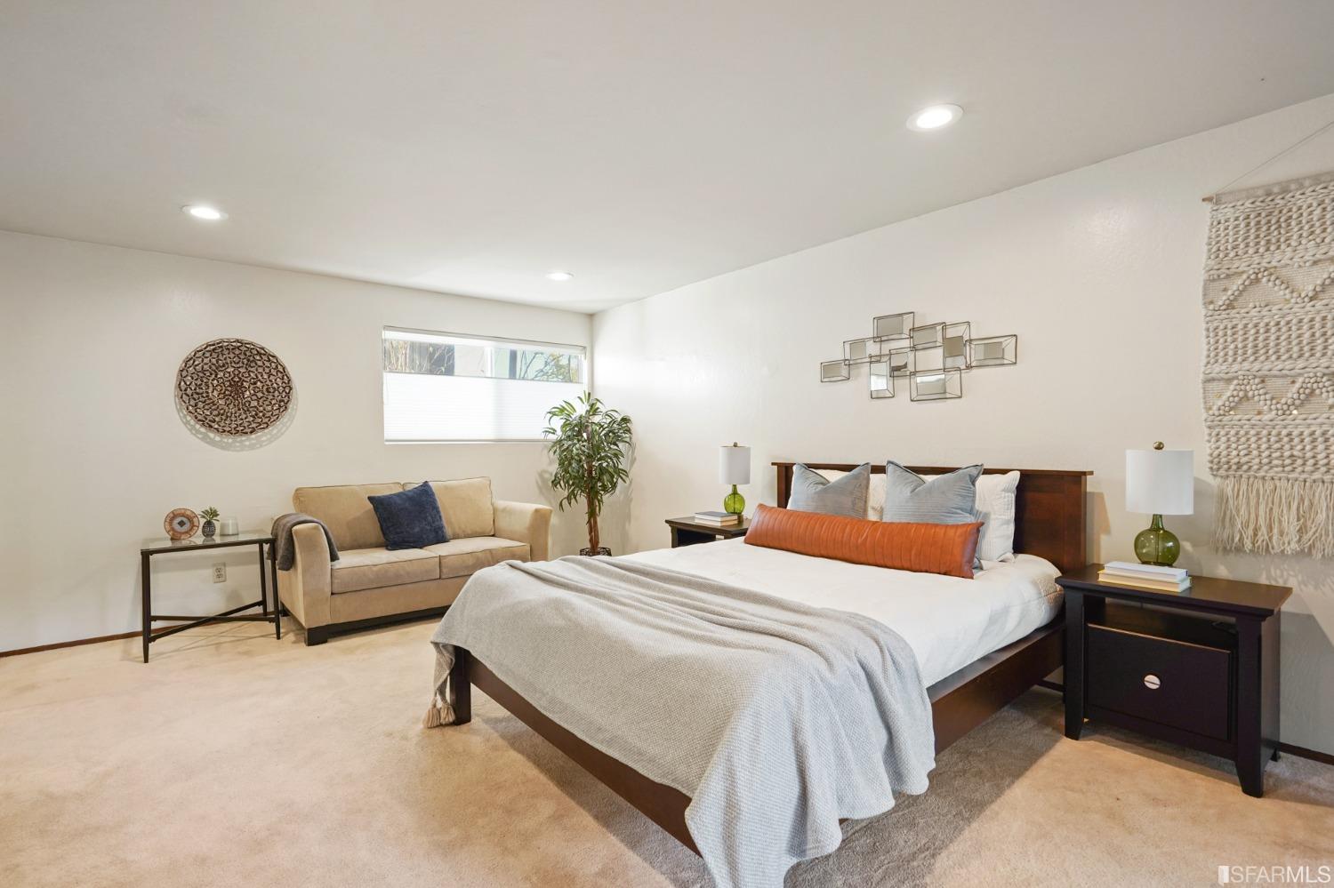 901 Harbor View Drive