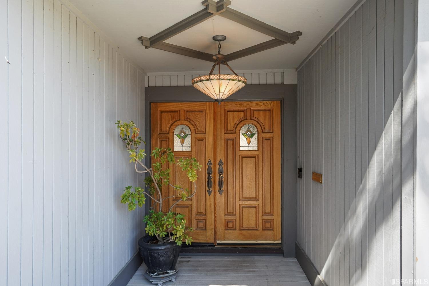 901 Harbor View Drive