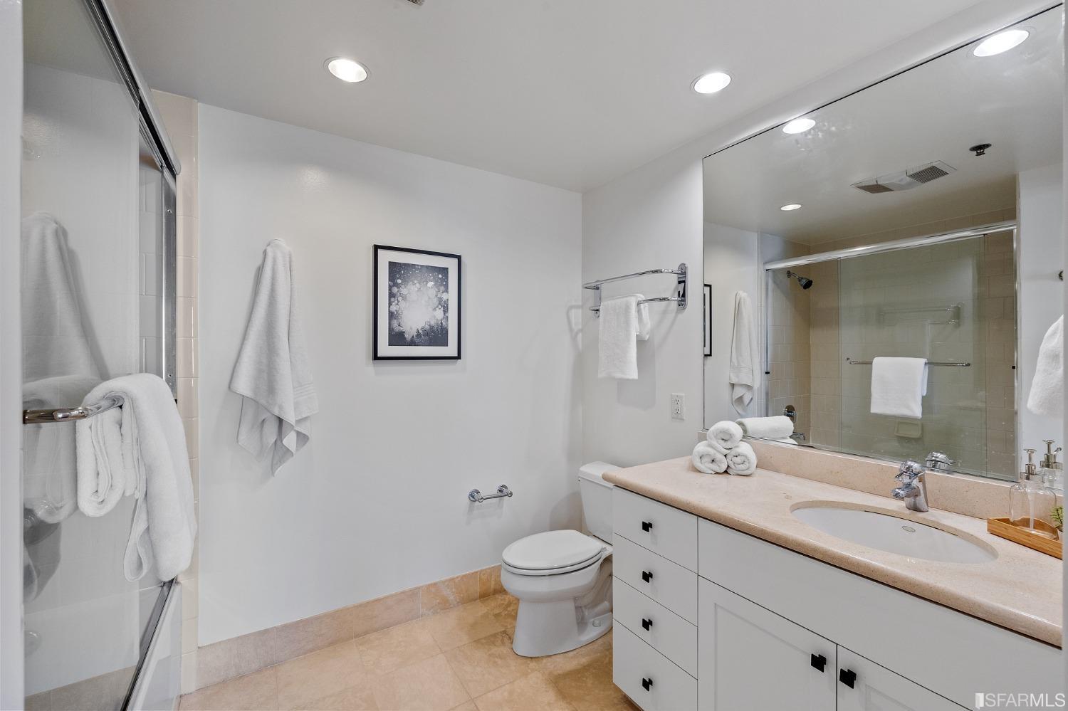 1800 Washington Street Unit: 513