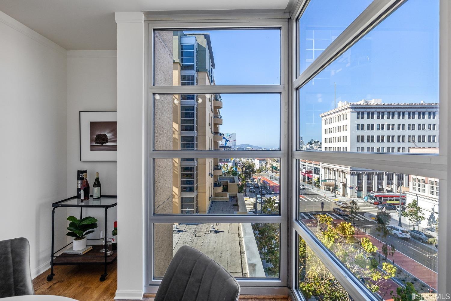 1800 Washington Street Unit: 513