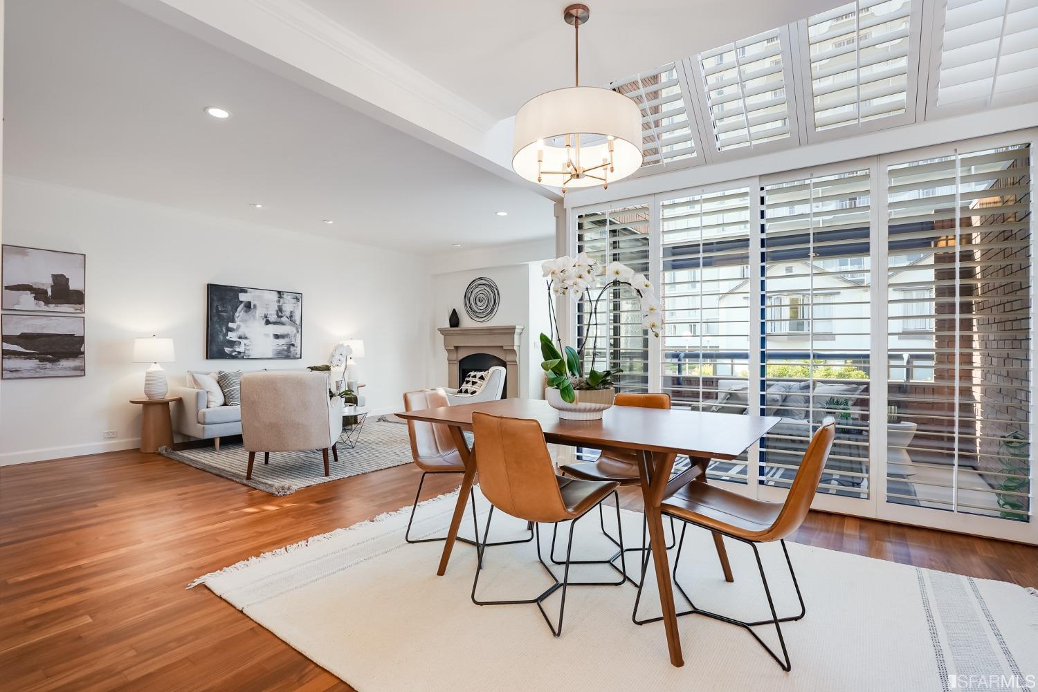 550 Davis Street Unit: 1