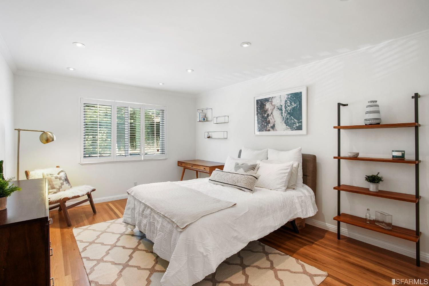 537 Grand View Avenue