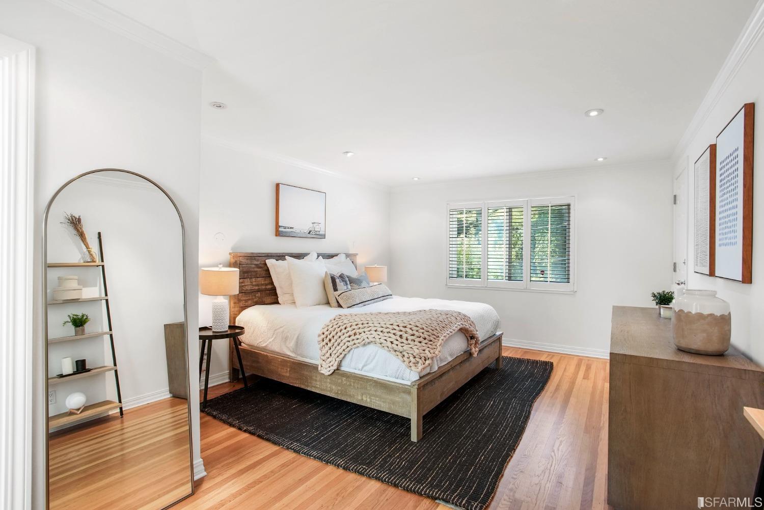 537 Grand View Avenue