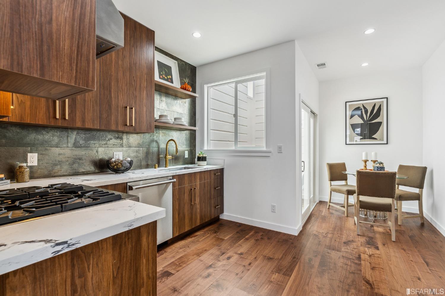 4229 Cabrillo Street