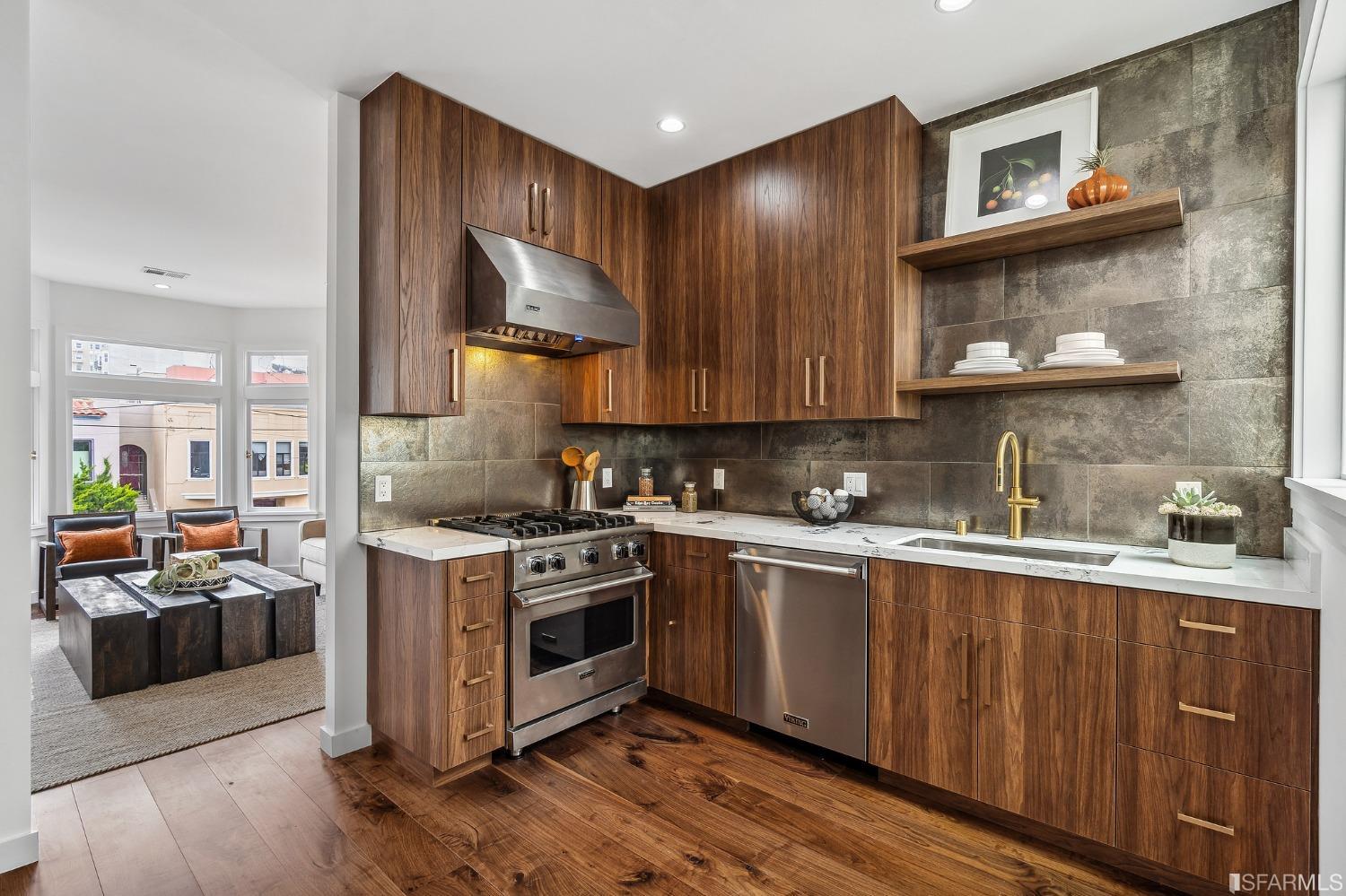 4229 Cabrillo Street