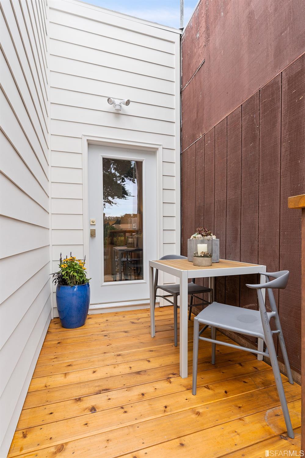 4229 Cabrillo Street