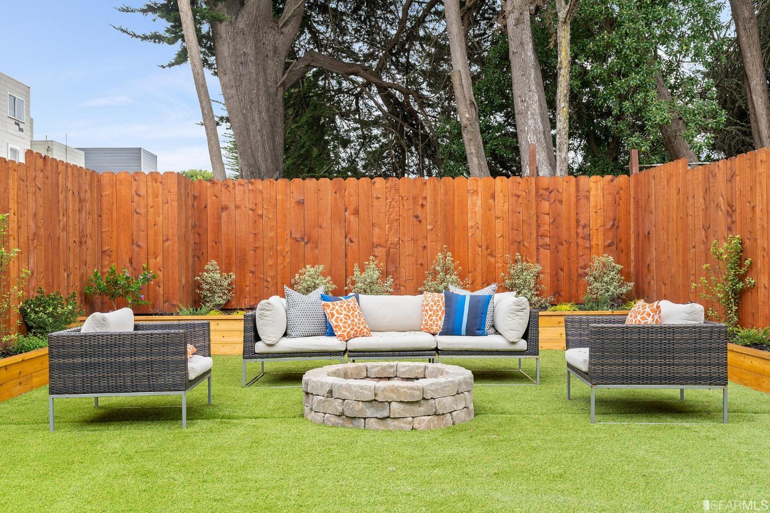 4229 Cabrillo Street