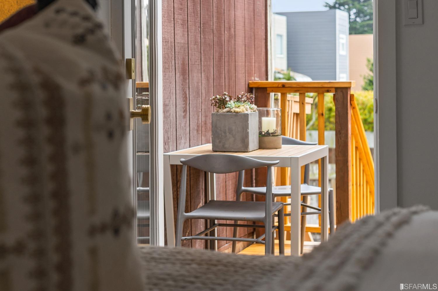 4229 Cabrillo Street