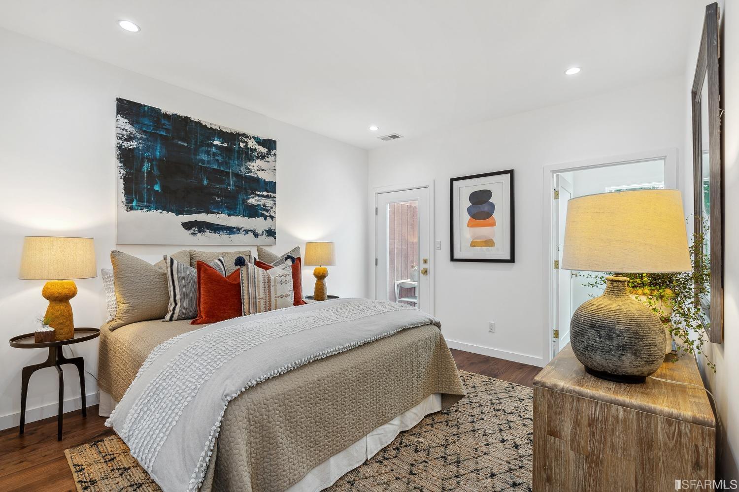 4229 Cabrillo Street