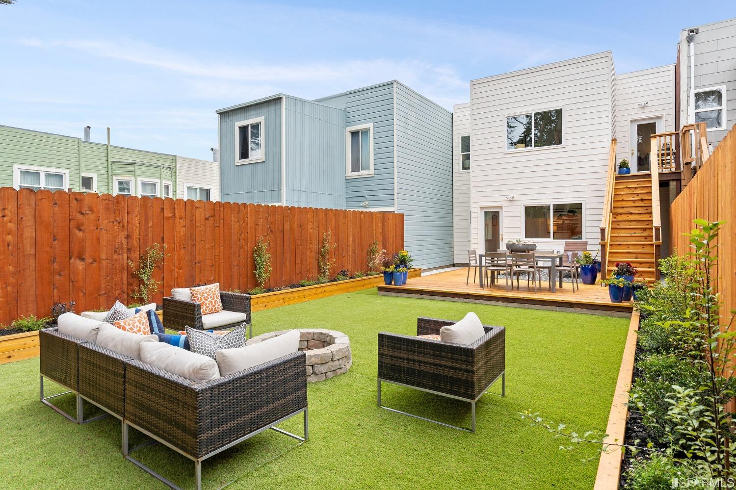 4229 Cabrillo Street