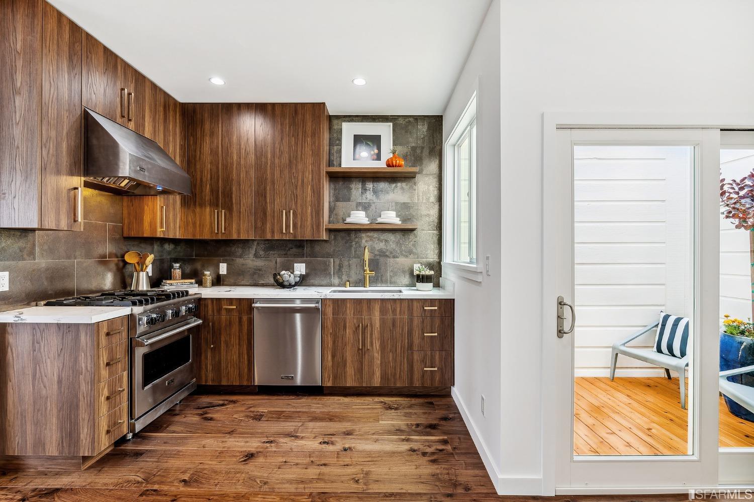 4229 Cabrillo Street