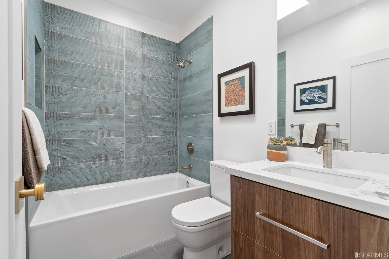 4229 Cabrillo Street