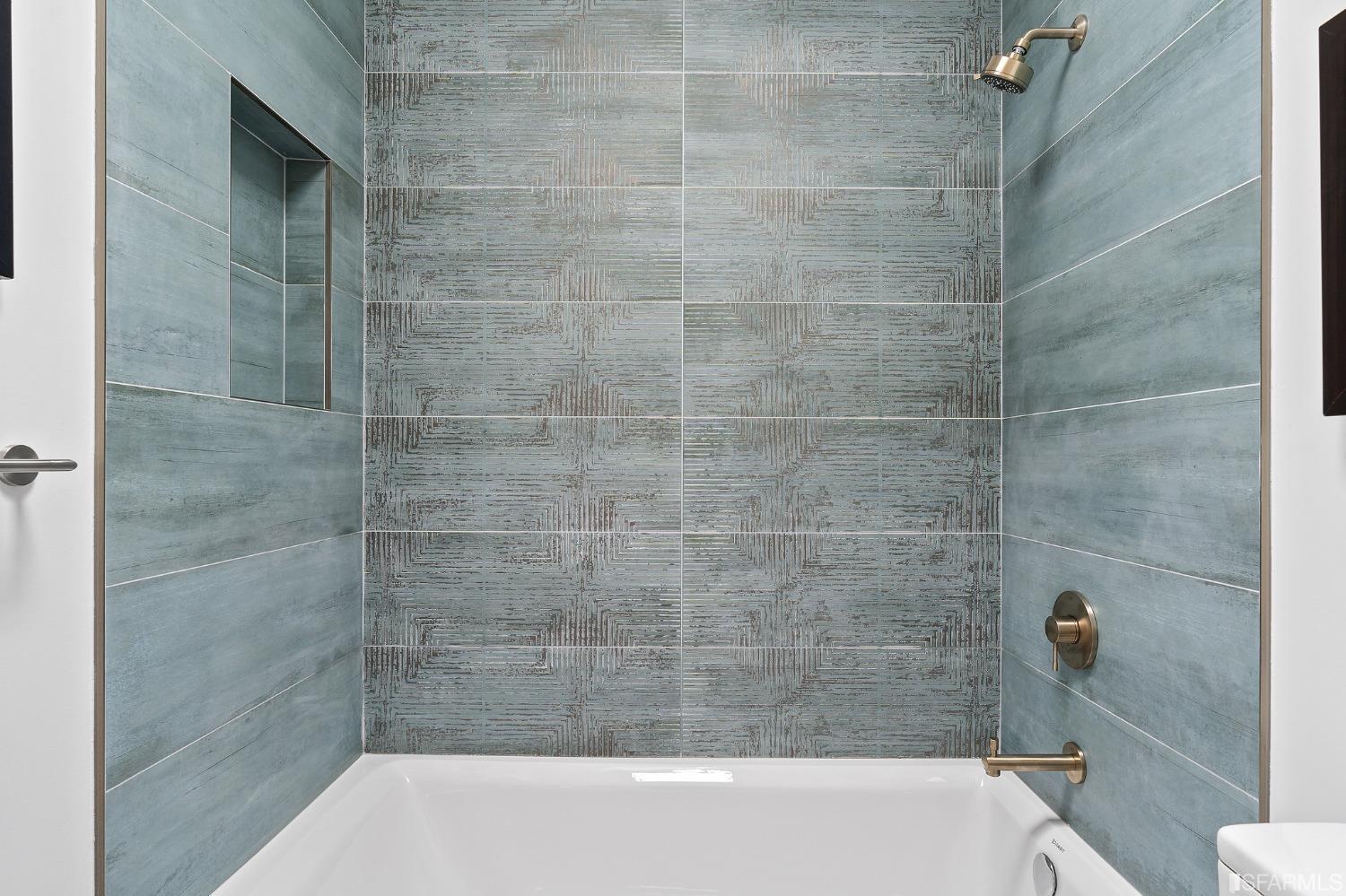 4229 Cabrillo Street