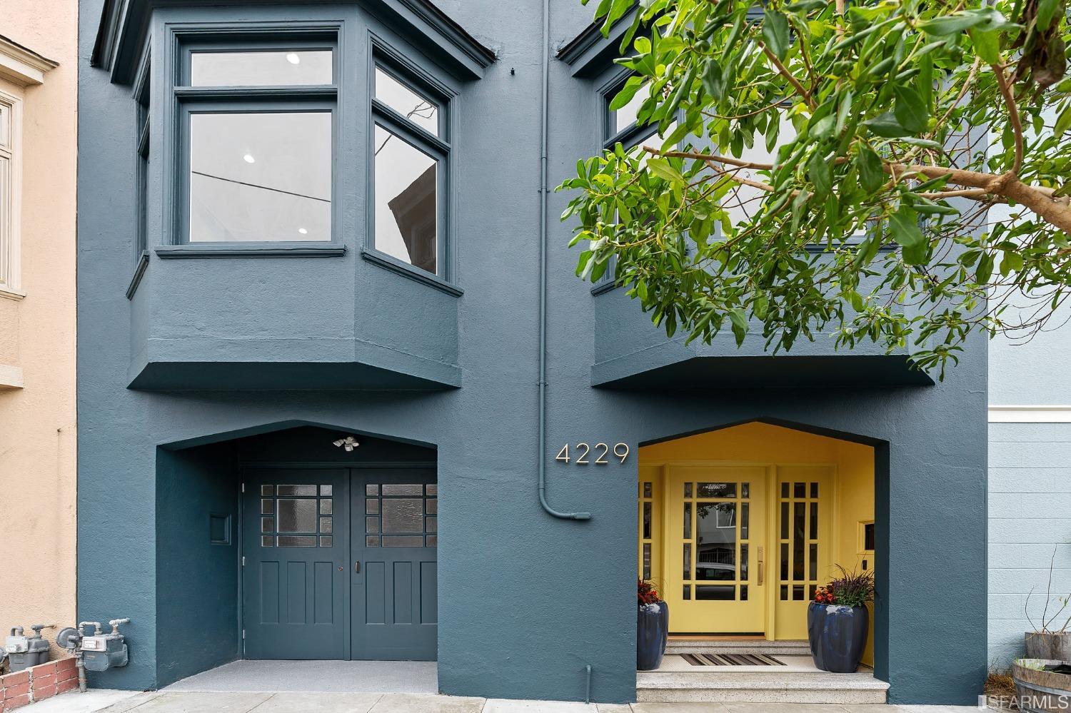 4229 Cabrillo Street