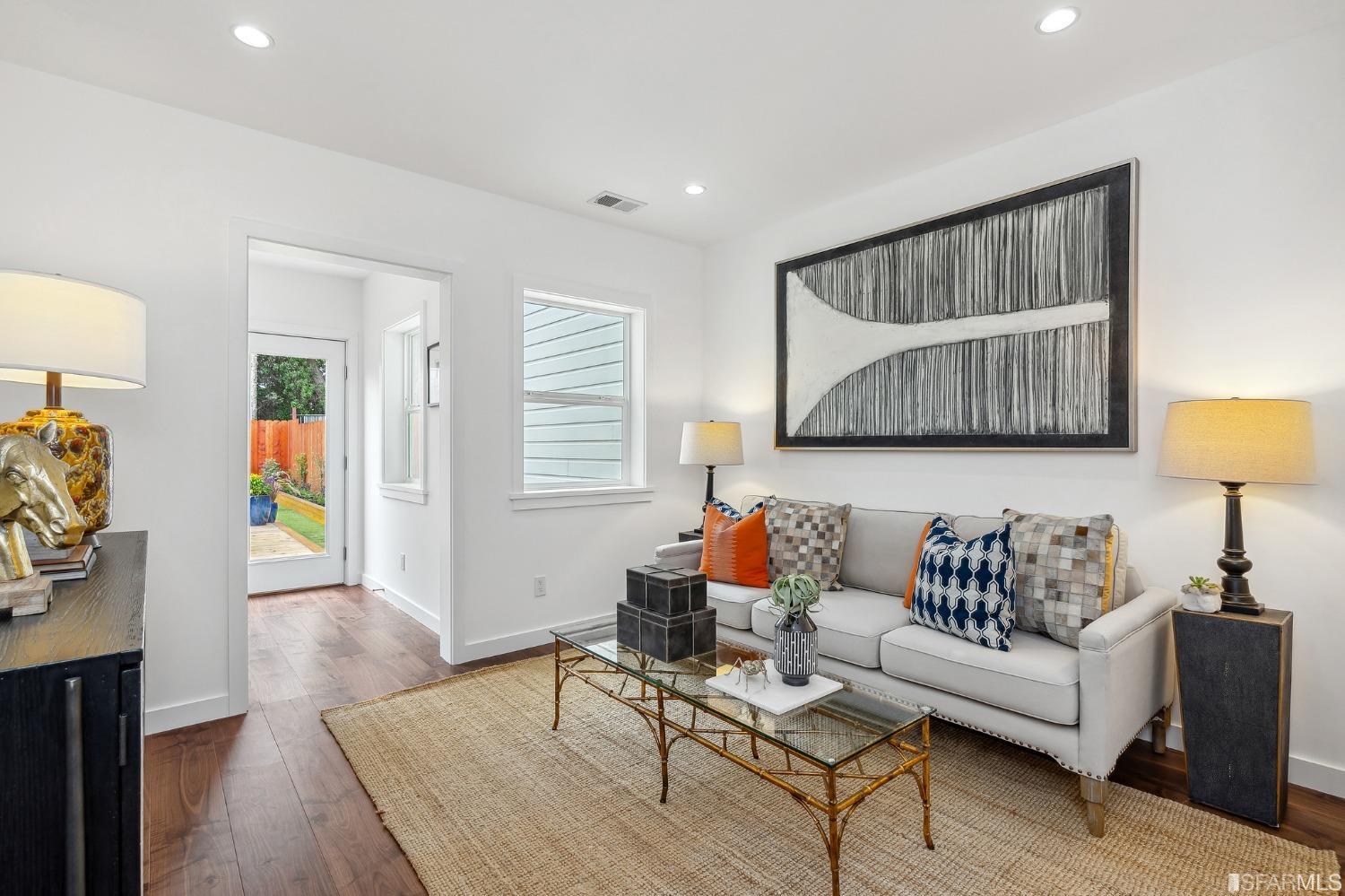 4229 Cabrillo Street