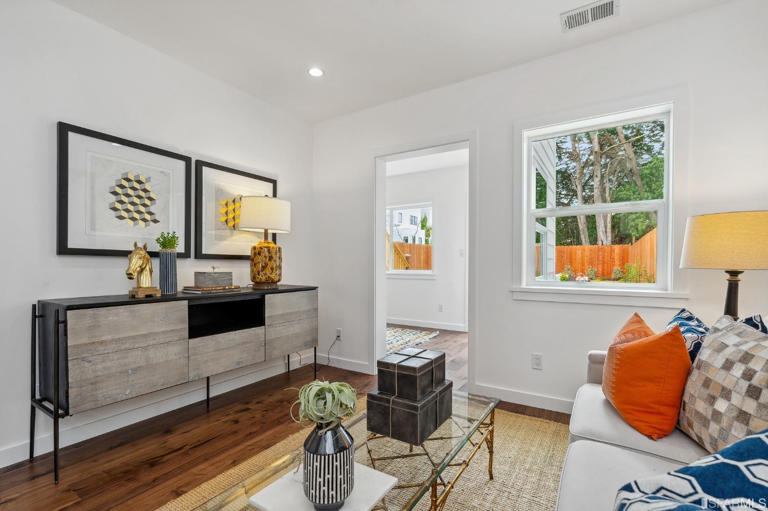 4229 Cabrillo Street