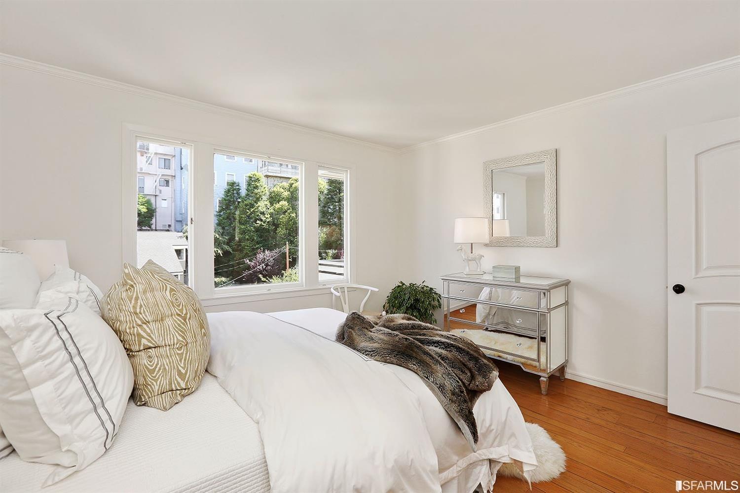 1025 Lombard Street Unit: 3