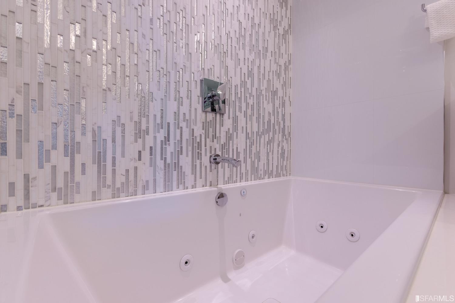 360 Arlington Street