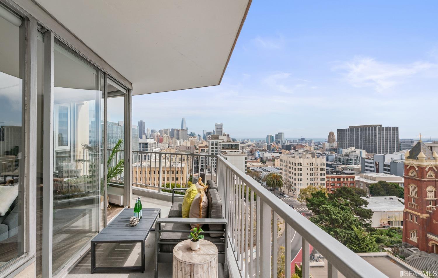 1200 Gough Street Unit: 9D