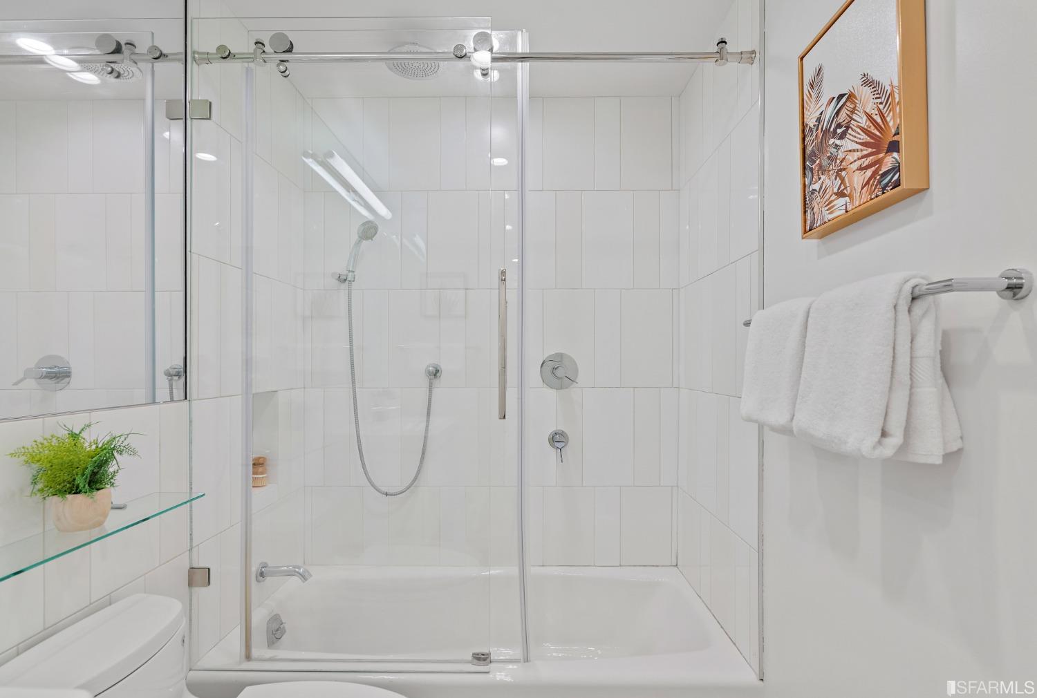 1200 Gough Street Unit: 9D