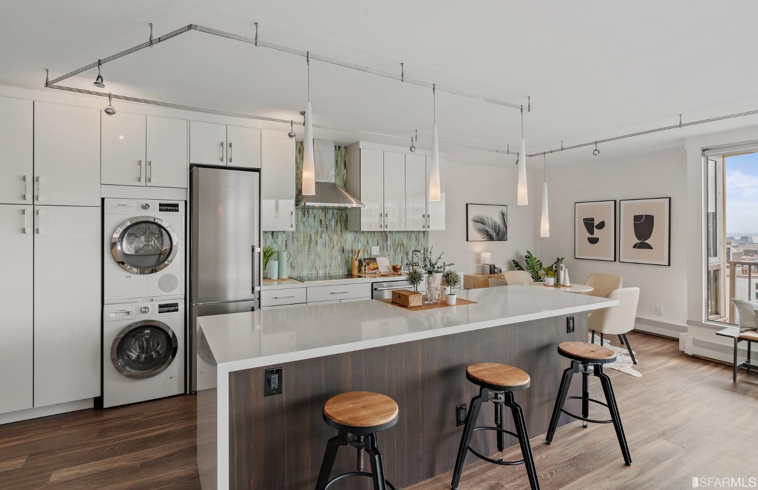 1200 Gough Street Unit: 9D