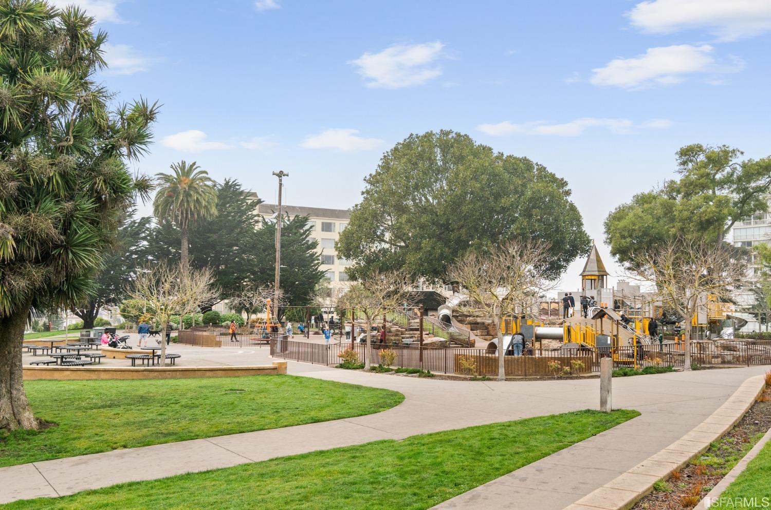 1200 Gough Street Unit: 9D