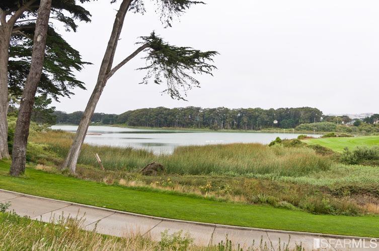 177 Meadowbrook Drive