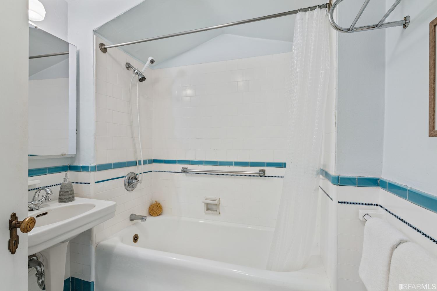 631 Ofarrell Street Unit: 812