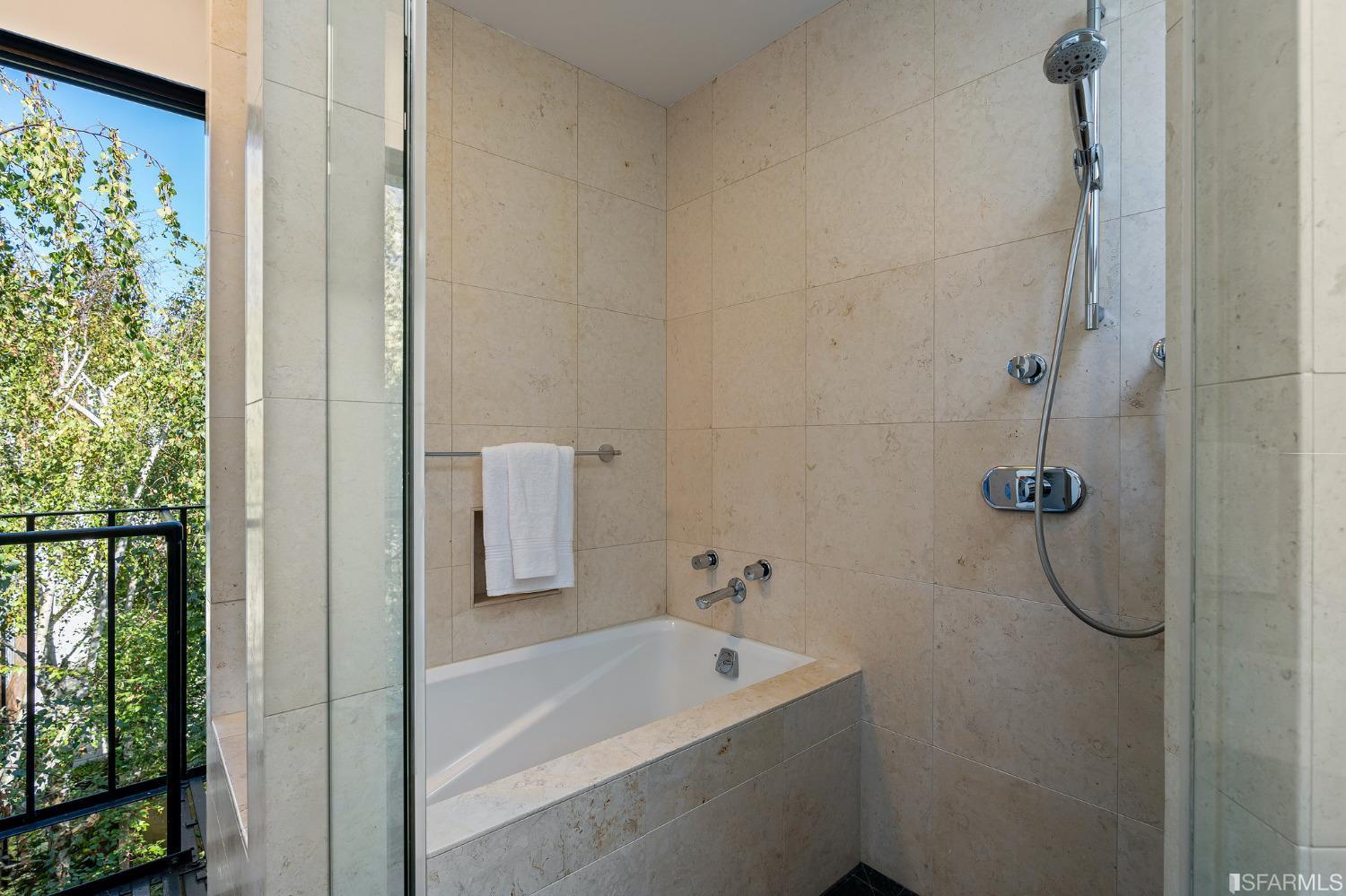 1902 Lyon Street Unit: A