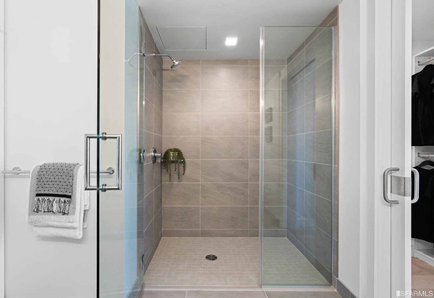 1545 Pine Street Unit: 611