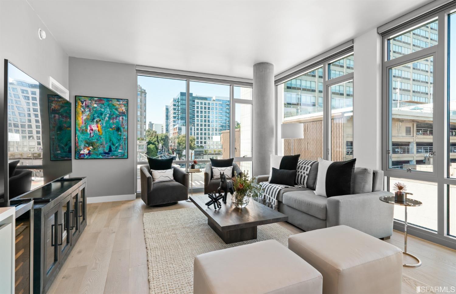 1545 Pine Street Unit: 611