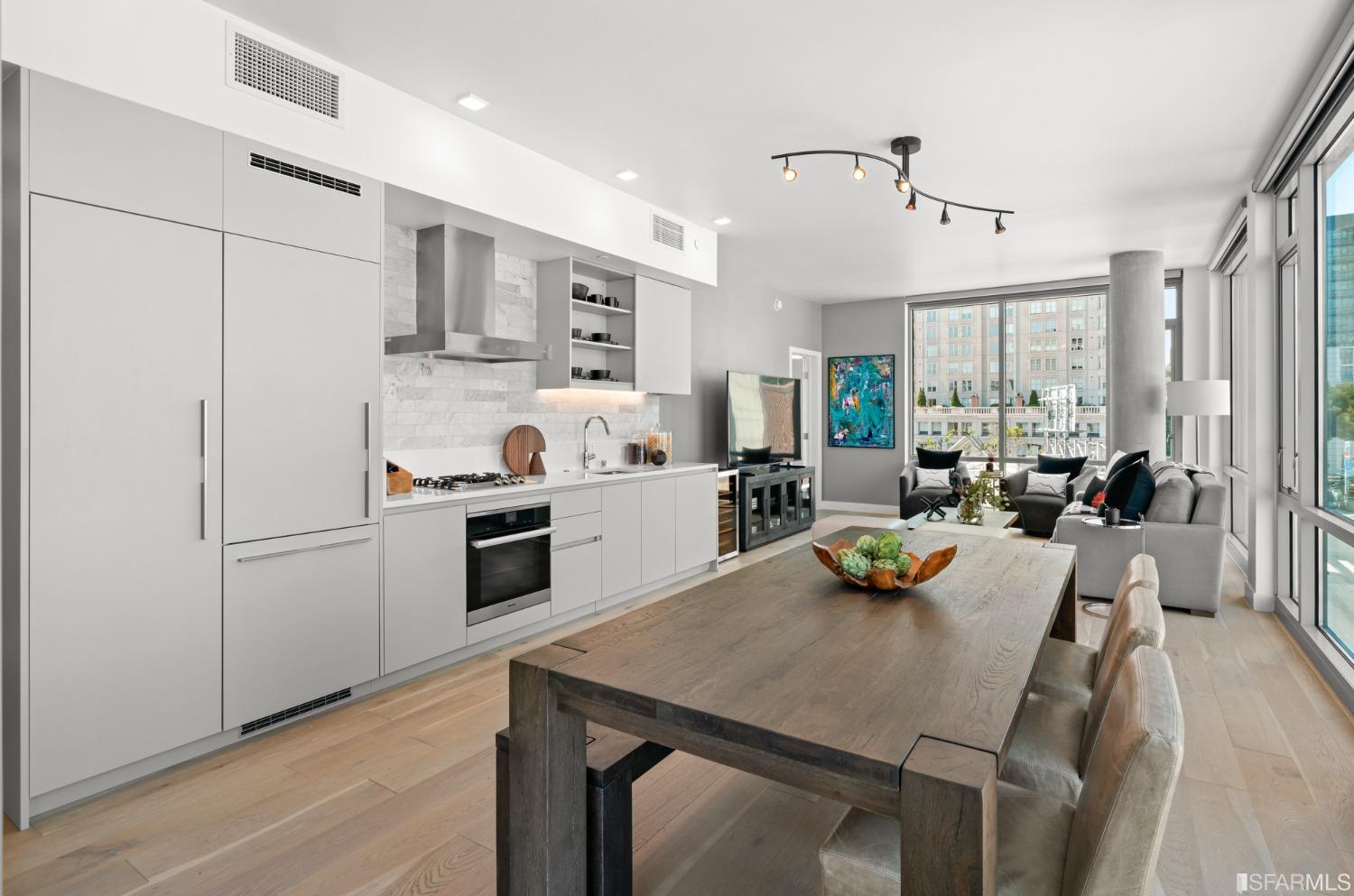 1545 Pine Street Unit: 611