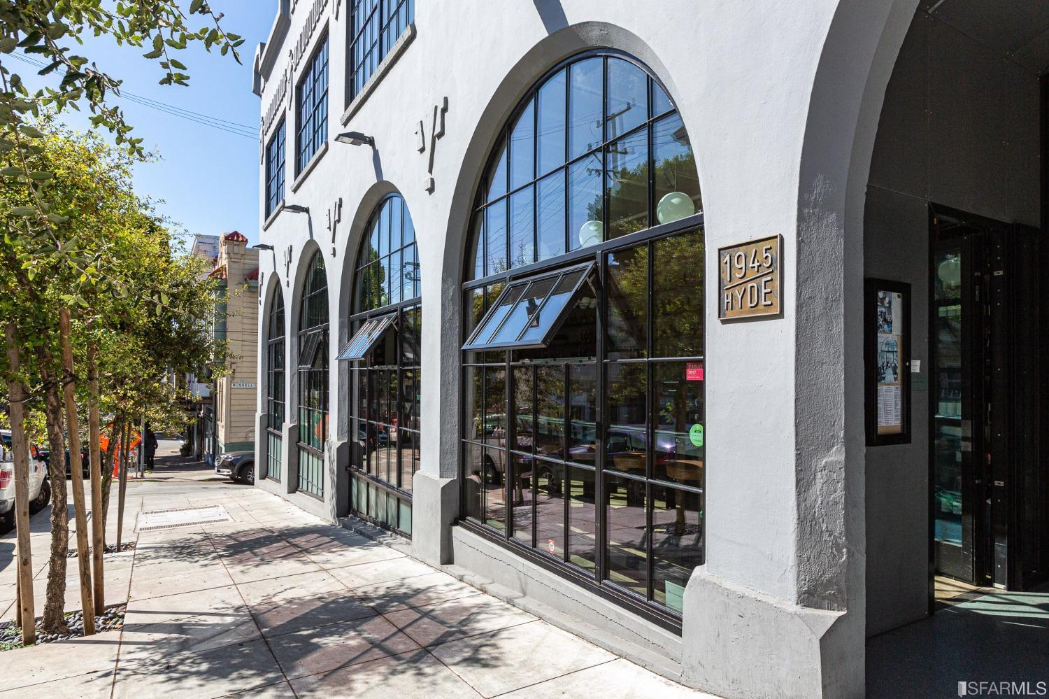 2701 Van Ness Avenue Unit: 210