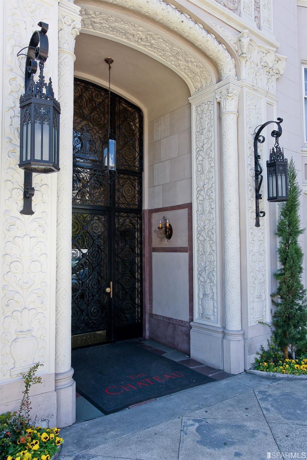 2701 Van Ness Avenue Unit: 210