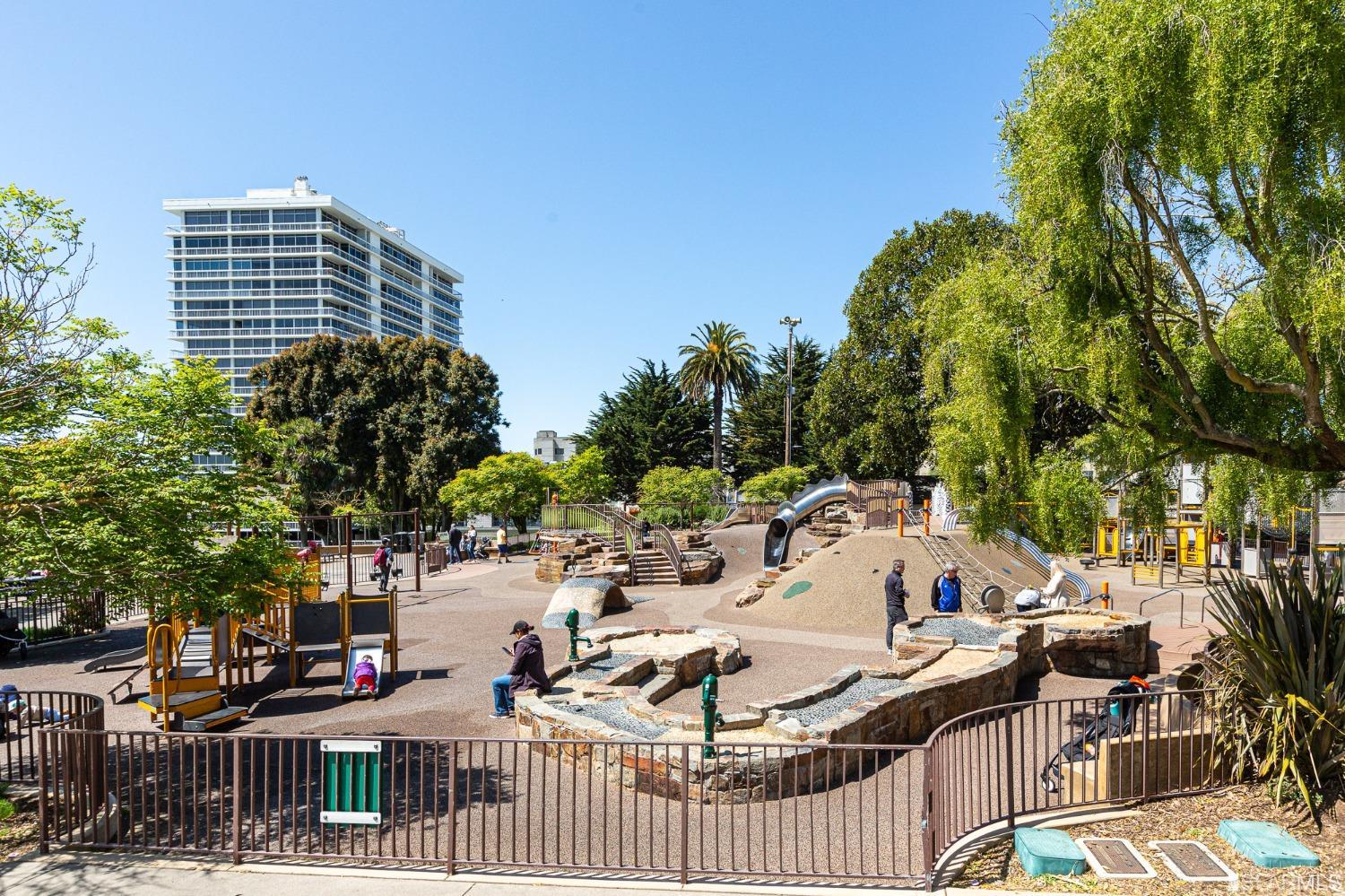 2701 Van Ness Avenue Unit: 210