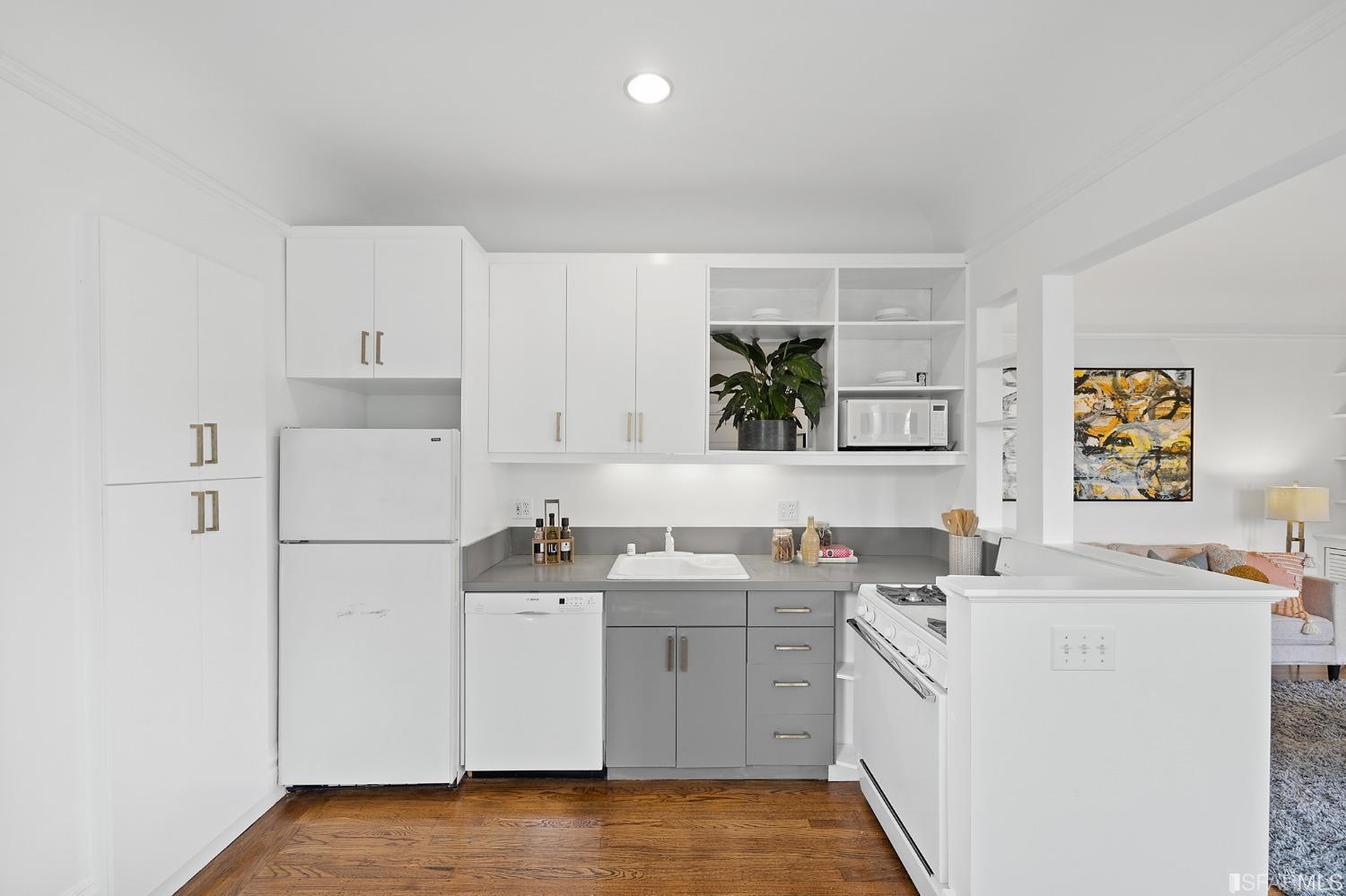 244 Downey Street Unit: 3